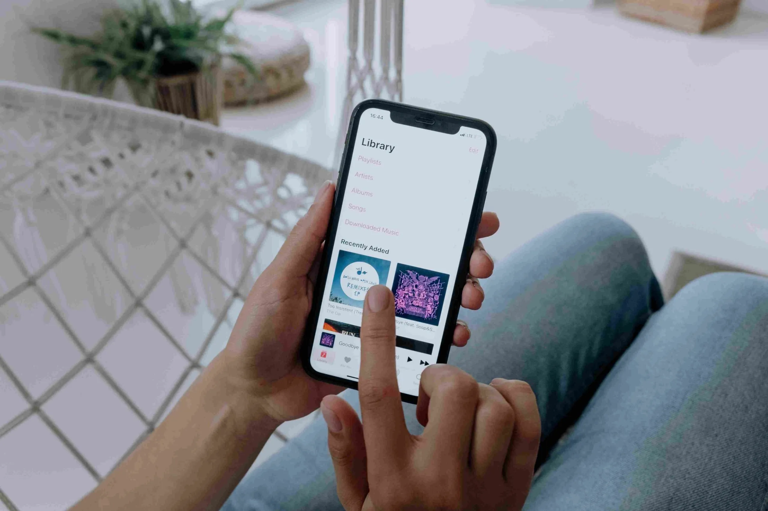 Playlist de canciones para una fiesta en Spotify y Apple Music